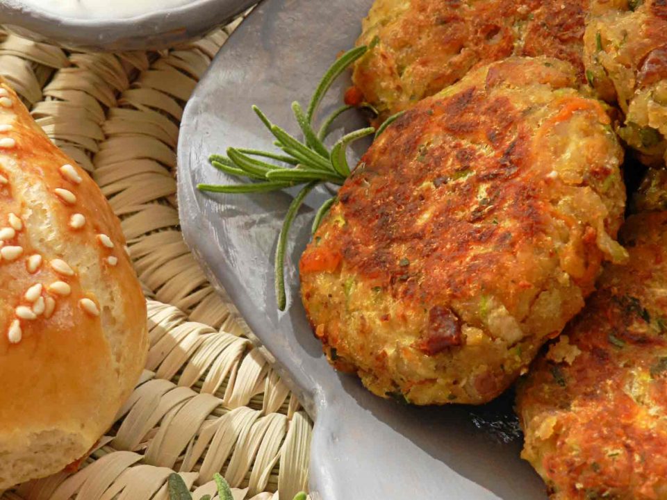 How to prepare some simple and delicious cutlets