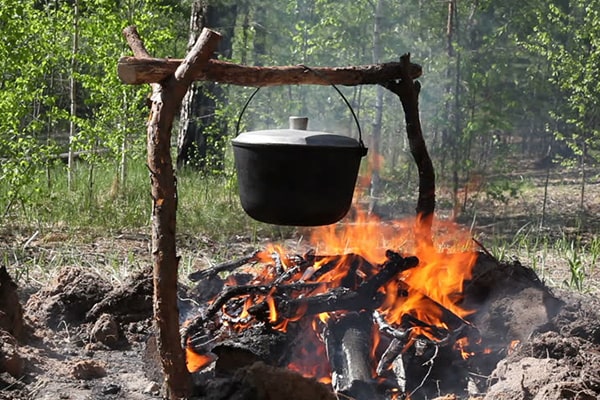 Suitable food for nature walks and short trips