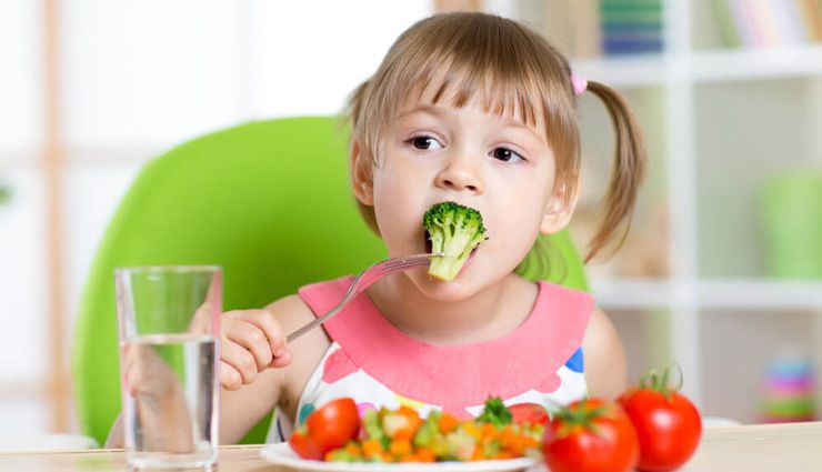 روش های تشویق و علاقه مند کردن کودکان به مصرف غذای سالم