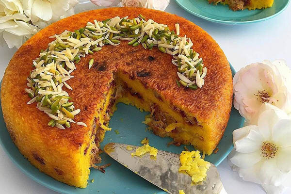 طرز تهیه ته چین مجلسی با مرغ و هویج