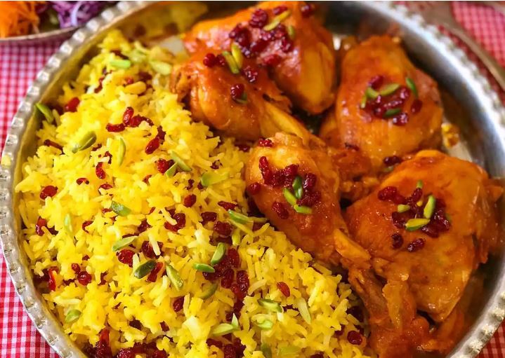 Barberry pilaf with chicken thigh