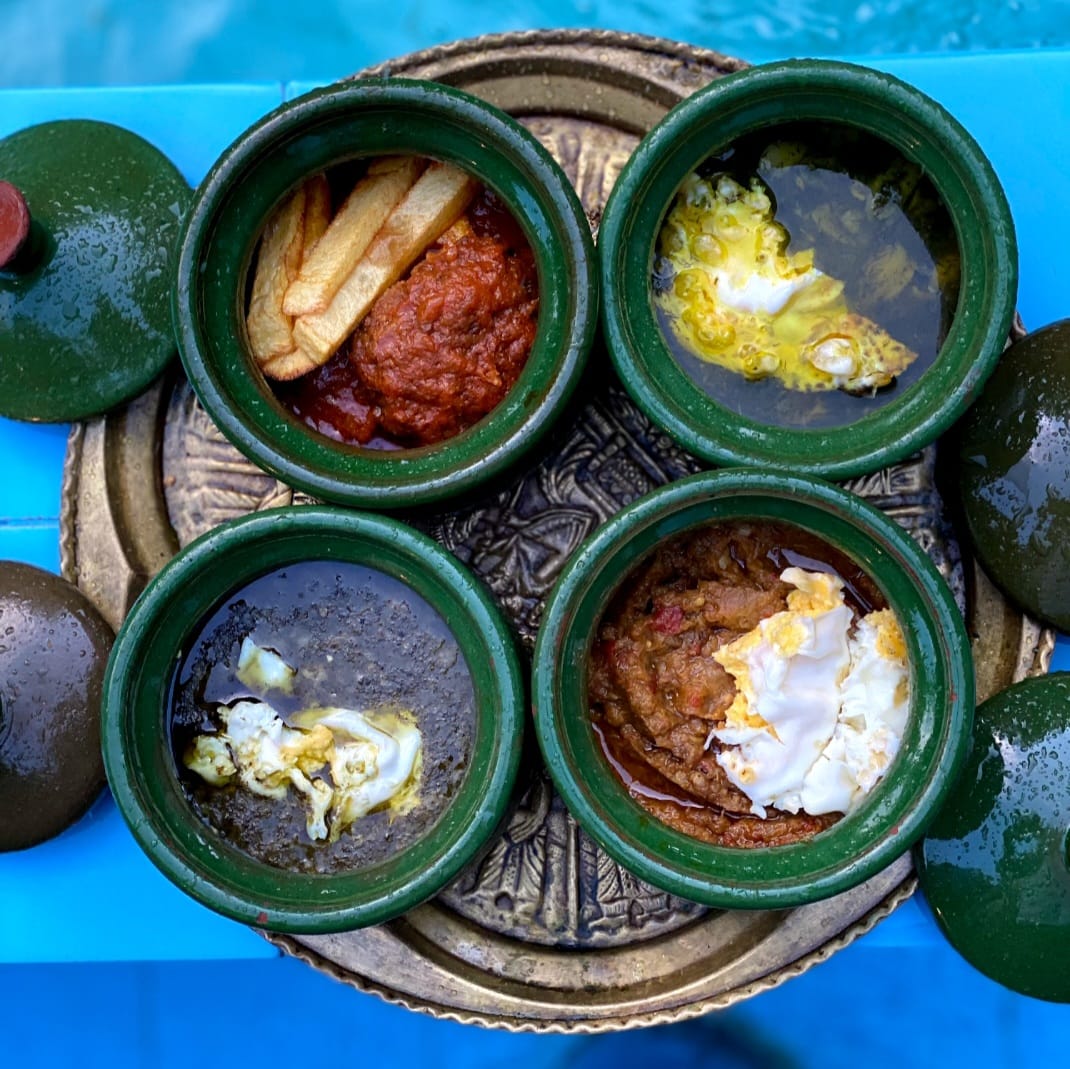 Gilani Tray
